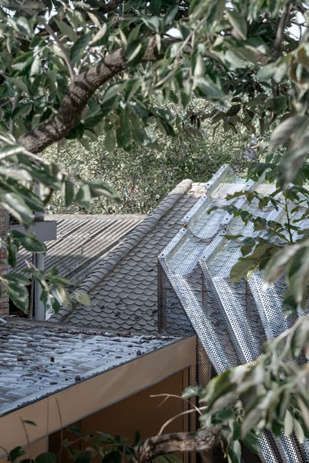 Streaming Light Exhibition Hall – Courtyard Renovation for the GuanZhong Mangba Art Festival